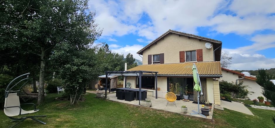 Vente maison 9 pièces 215 m² à Vassieux-en-Vercors (26420), 570 000 €