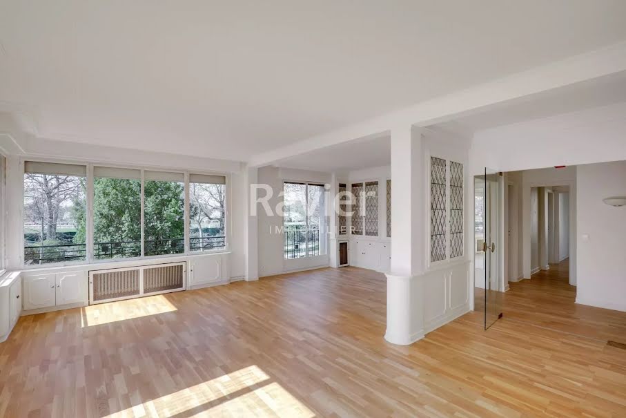 Location  appartement 4 pièces 114.44 m² à Paris 16ème (75016), 3 875 €