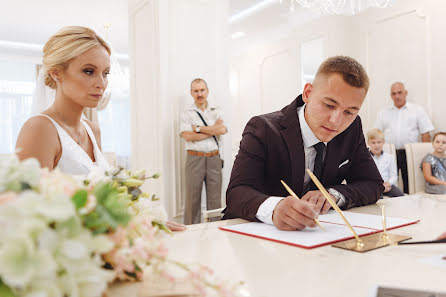 Fotógrafo de casamento Maksim Rodionov (rodionov). Foto de 4 de dezembro 2022