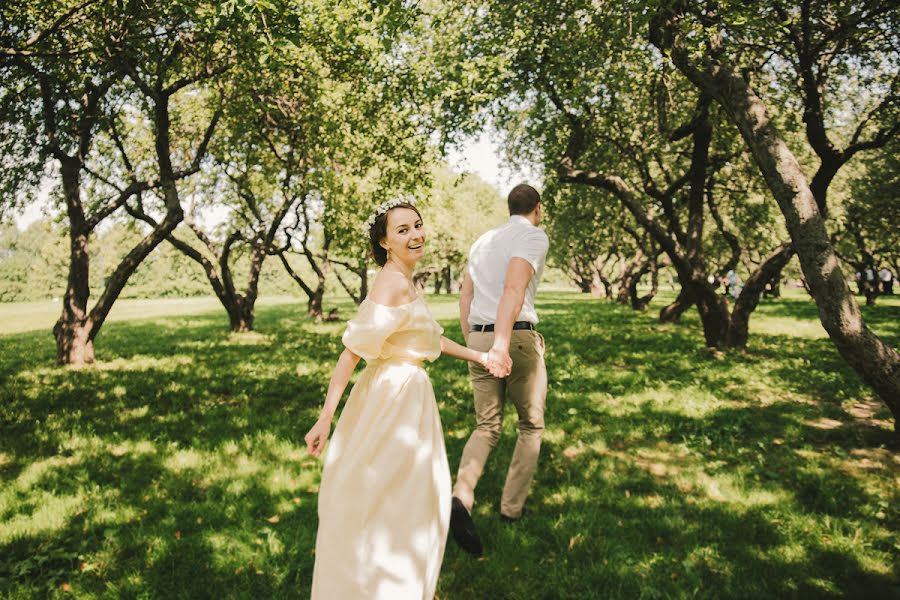 Fotógrafo de bodas Viktoriya Kuprina (kuprinaphoto). Foto del 12 de julio 2015