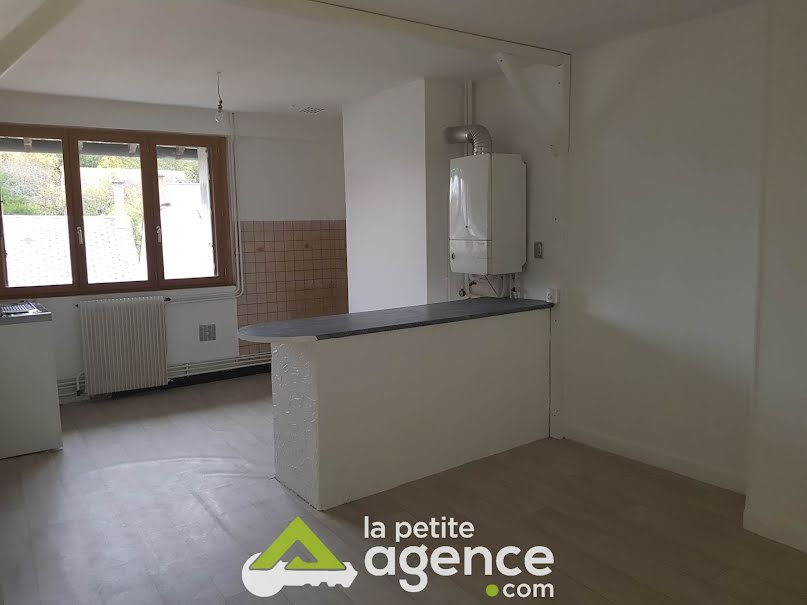 Vente maison  350 m² à Vierzon (18100), 210 000 €