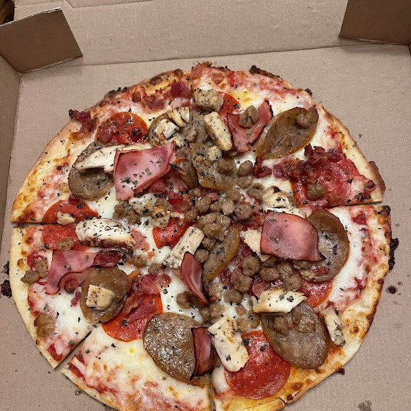 GF Carnivore pizza