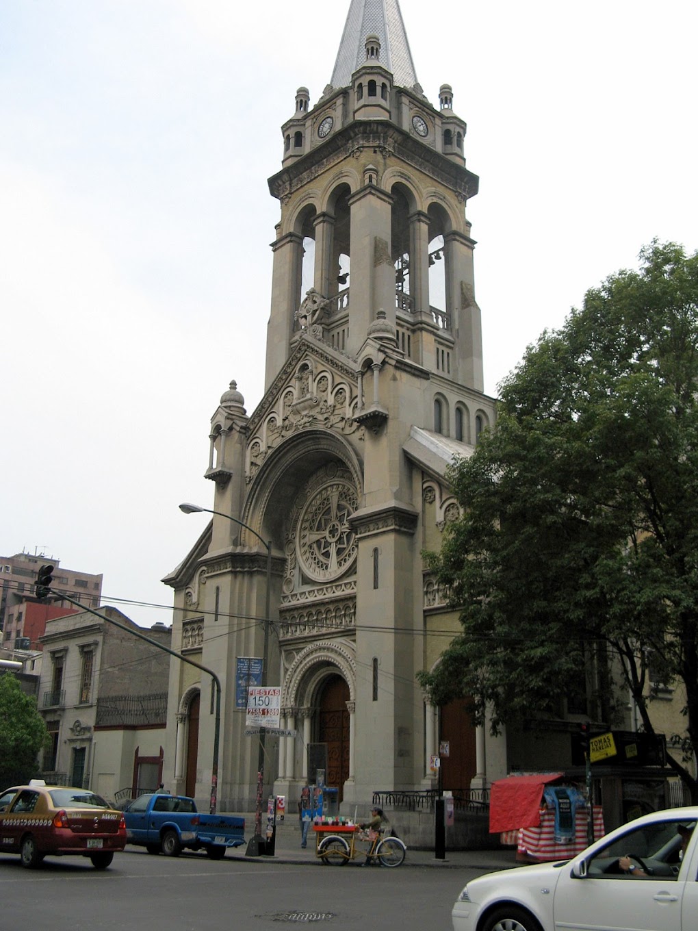 Parroquia de la Sagrada Familia, Colonia Roma