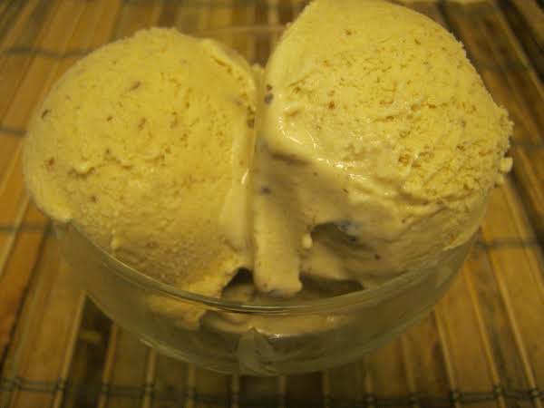 Prune and Caraway Ice Cream_image