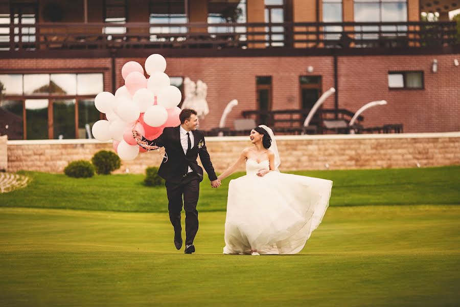 Fotografo di matrimoni Olga Khayceva (khaitceva). Foto del 1 giugno 2015