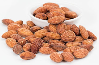 almonds-keto-diet