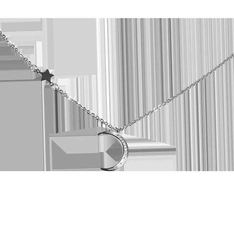 Collar Moon XINGX para mujer. Elegancia celestial. Perfecto para regalo. Diseño único y femenino. Realza tu estilo con este accesorio deslumbrante.