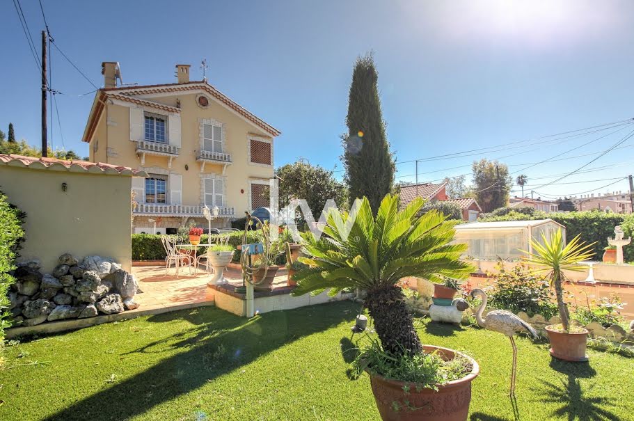 Vente maison 5 pièces 224.88 m² à Cagnes-sur-Mer (06800), 700 000 €