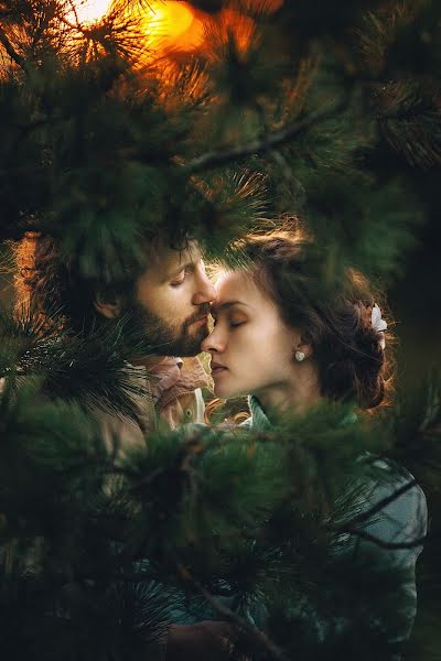 Fotógrafo de casamento Aleksandr Pekurov (aleksandr79). Foto de 3 de fevereiro 2021