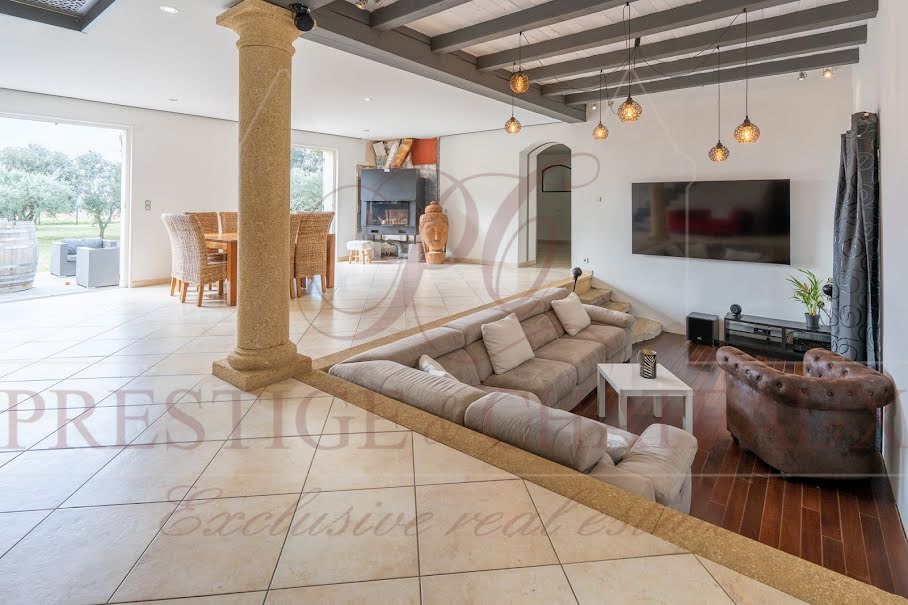 Vente villa 7 pièces 206.29 m² à Sérignan-du-Comtat (84830), 540 000 €