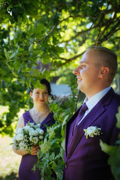 Fotografo di matrimoni Antra Oša (antraosa). Foto del 14 febbraio 2020