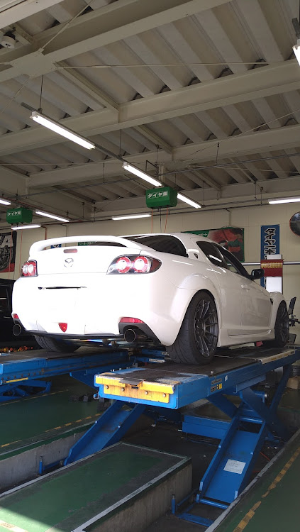 RX-8の愛車の横顔・愛車のお尻はこんな感じ・東北の春・中年妄想族に関するカスタム事例の投稿画像4枚目