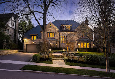 House with garden and terrace 13