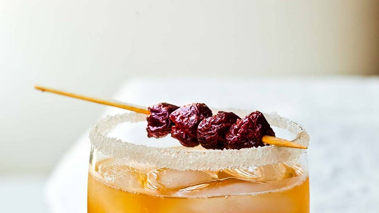 Pomegranate Brandy Sour - Cocktail Contessa