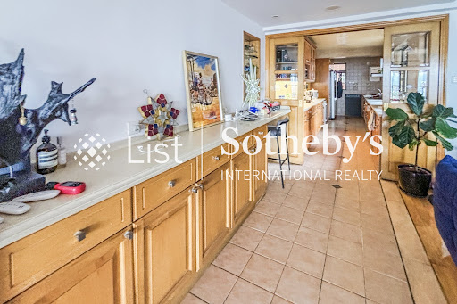 Kitchen with wooden cabinets and tiled floor - Apartment / penthouse purchase in Mid-Levels, 4 bedrooms