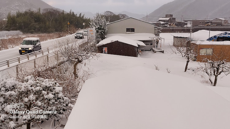 WRX S4の雪が積もった・大寒波到来に関するカスタム事例の投稿画像1枚目