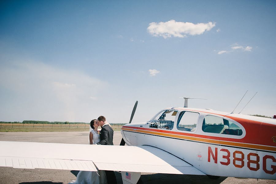 Fotógrafo de casamento Yuriy Puzik (yuriypuzik). Foto de 12 de abril 2018