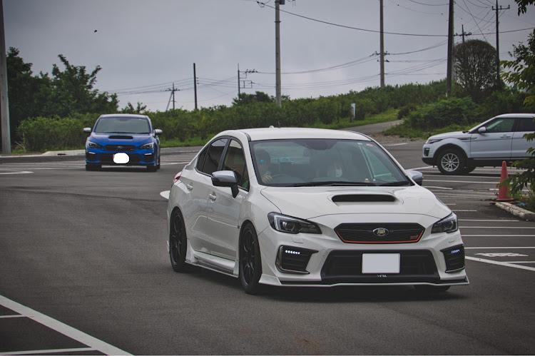 WRX STIのさくらんぼ狩り・クールレーシング・WRX・洗車・マニュアルはかったるいに関するカスタム事例の投稿画像9枚目