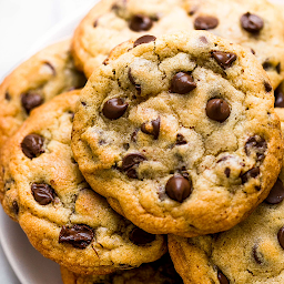 Box of 3 Chocolate chip cookies