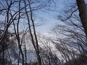 右奥に天狗山