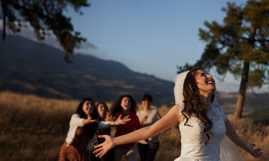 Fotógrafo de casamento Osman Şahin (osmansahin). Foto de 12 de julho 2020