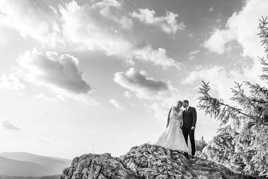 Fotógrafo de casamento Mihály Csongor (mihalycsongor). Foto de 2 de setembro 2021