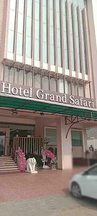 Hotel Grand Safari & Restaurant photo 2