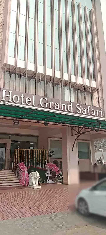 Hotel Grand Safari & Restaurant photo 