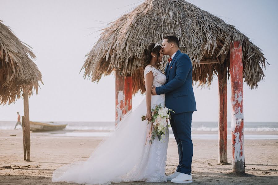 Fotógrafo de bodas César Vanegas (cesarvanegasfoto). Foto del 6 de abril 2022