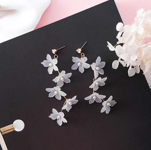 Title 5, Slim-looking Earrings Super Girl Long Layers fo...