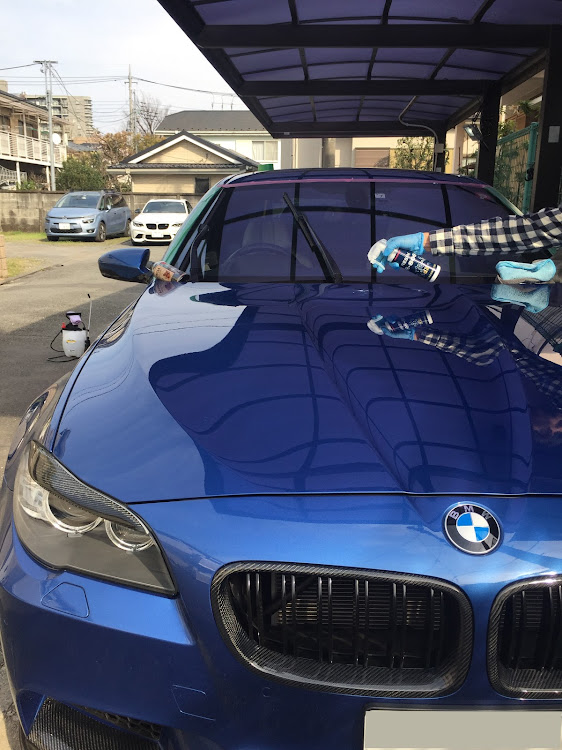 M5のカッコいいクルマ・レジン・鏡面・洗車部に関するカスタム事例の投稿画像4枚目