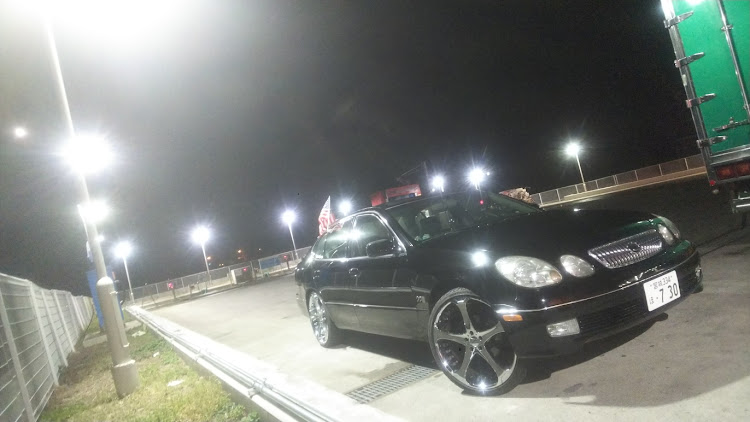 GS300のUS・左ハンドル・DUB・jlug・22インチに関するカスタム事例の投稿画像1枚目