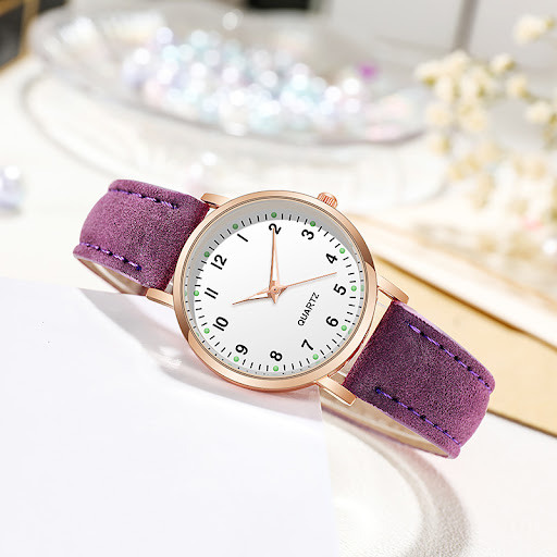 Title 18, Casual Simple Digital Retro Ladies Quartz Watch