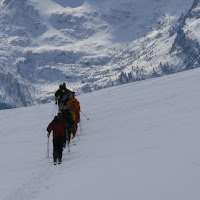 Telemarker in coda verso la cima di 