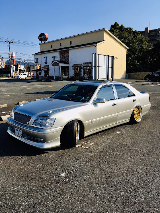 クラウンアスリートの洗車・オイル交換に関するカスタム事例の投稿画像4枚目