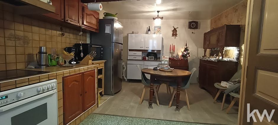 Vente maison  223 m² à Maury (66460), 120 000 €