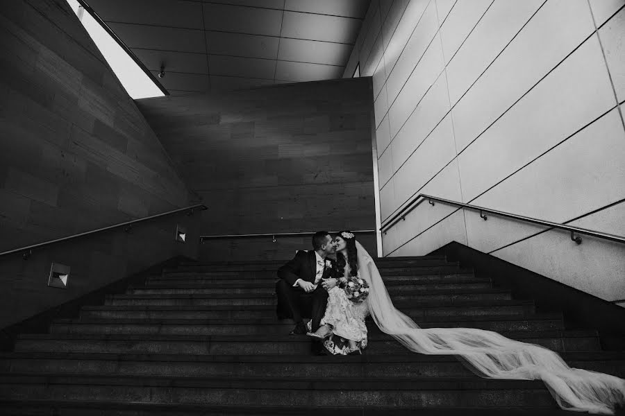 Fotógrafo de casamento Kris Nadlonek (k2nstudio). Foto de 19 de abril 2017