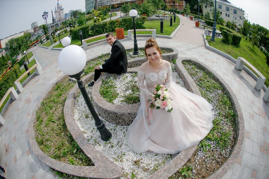 Wedding photographer Oksana Litvinenko (sunnylight). Photo of 17 September 2019