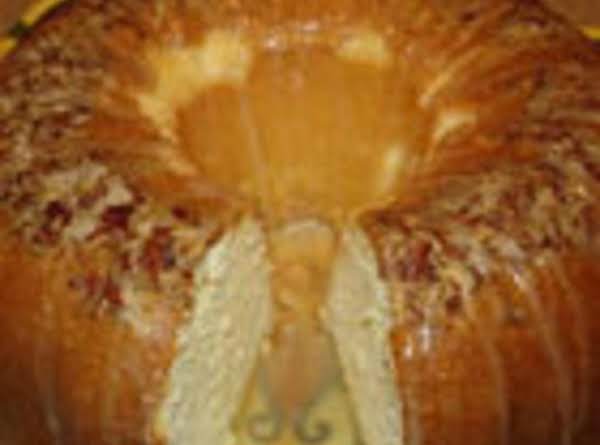 Southern Pecan Sour Cream Pound Cake_image