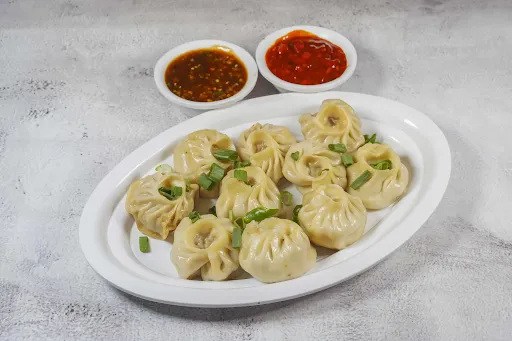 Chicken Steamed Momos [10 Pieces]