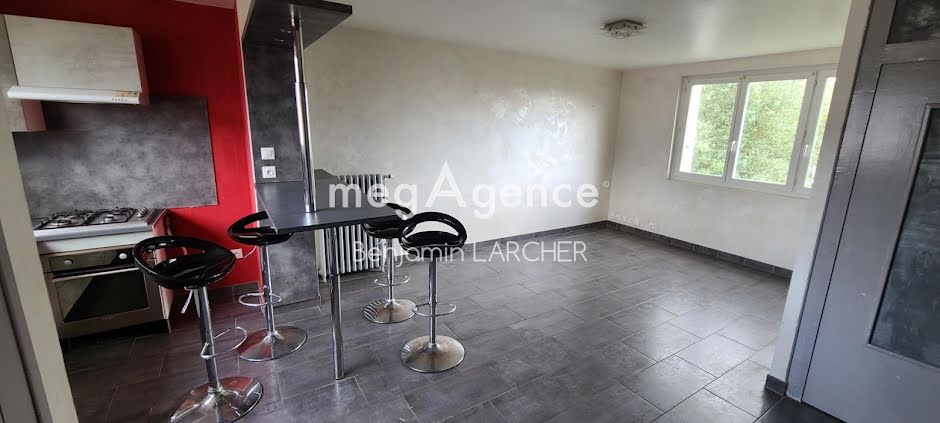 Vente maison 4 pièces 77 m² à Chatellerault (86100), 107 500 €