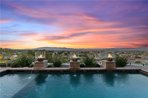 Maison avec piscine 2