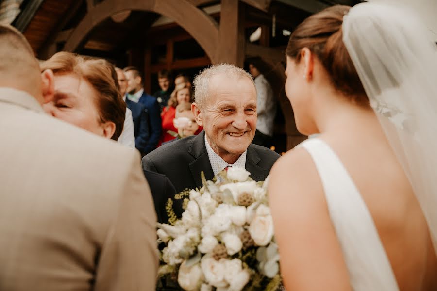 Fotógrafo de casamento Barbora Baričiaková (barborabphoto). Foto de 2 de março