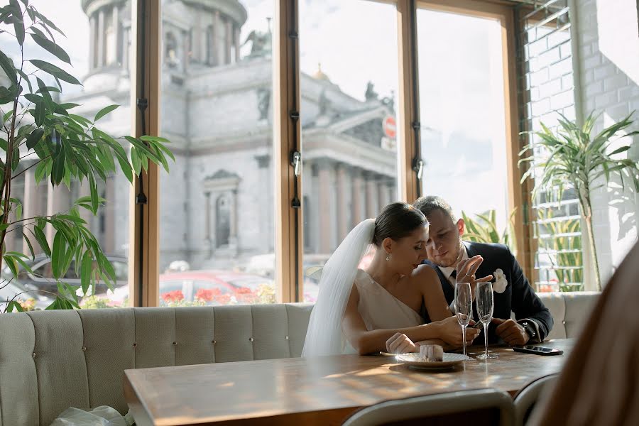 Fotografo di matrimoni Anna Lev (anlev). Foto del 2 aprile 2022