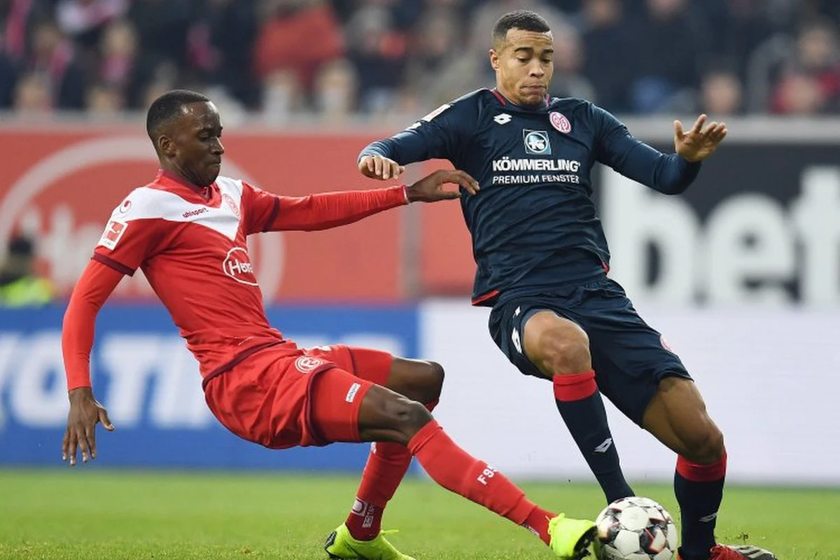 Bundesliga-Belg eist penalty op en ontketent rel: "Ik ben de eerste op het lijstje"
