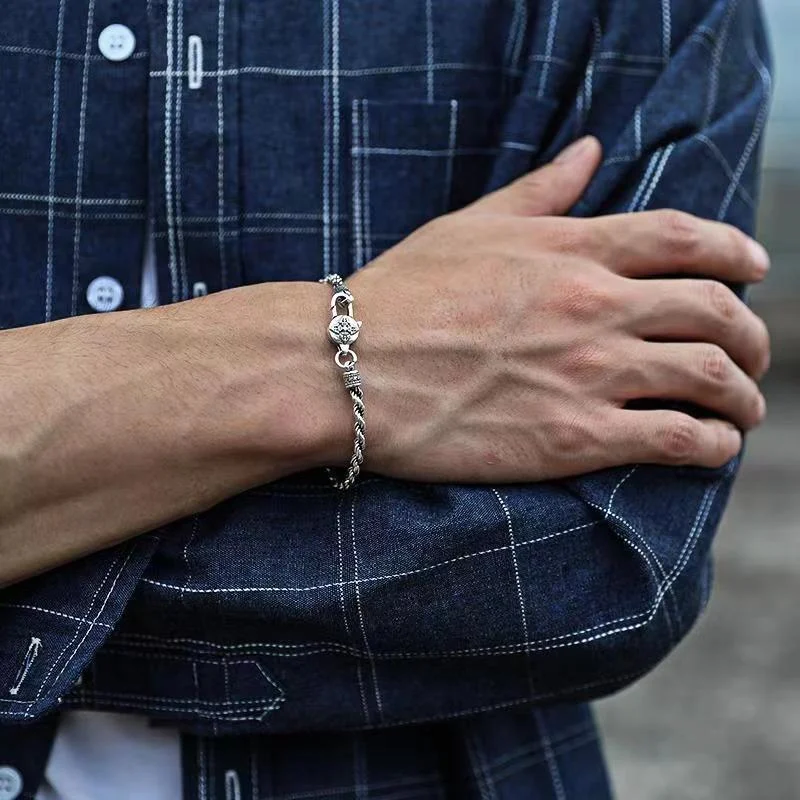 Pulsera vintage para hombre con mantra de seis palabras, sencilla y tejida, ideal para expresar tu personalidad única.