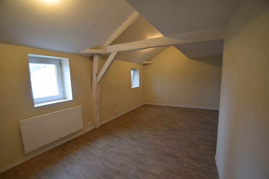 Location  appartement 2 pièces 41.97 m² à La fleche (72200), 485 €