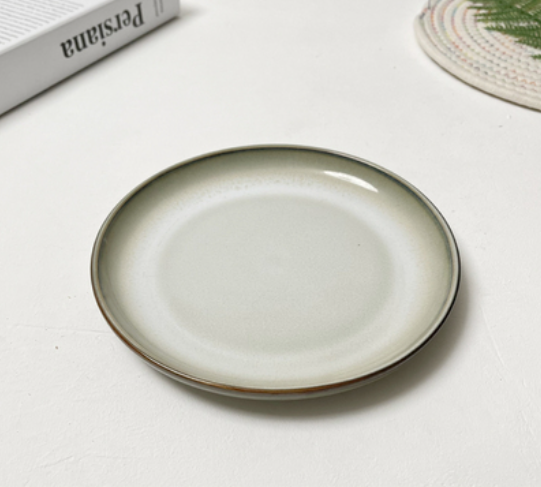 Assiette en céramique Creative Household de 8 pouces – Idéale pour les repas quotidiens et les présentations élégantes à la maison.