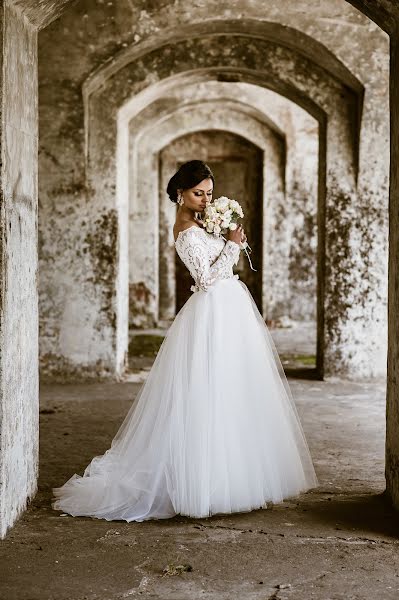 Fotógrafo de casamento Vika Aniuliene (vikaaniuliene). Foto de 17 de setembro 2018