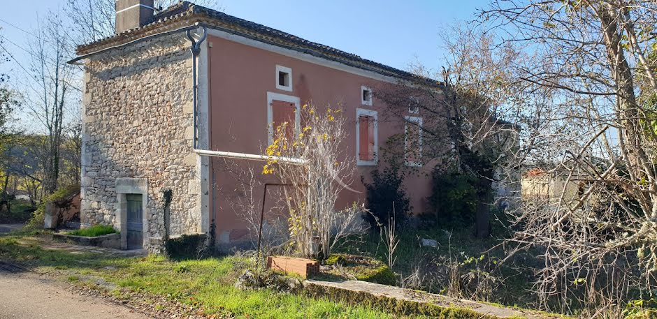 Vente maison 6 pièces 130 m² à Sauzet (46140), 139 800 €